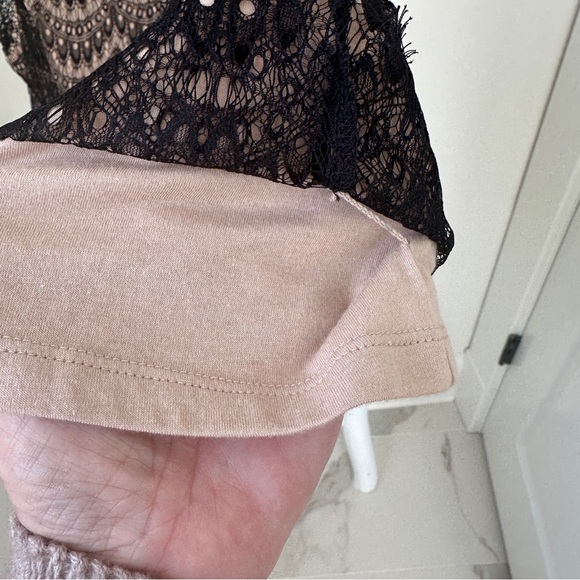 Ann Taylor Black Lace Overlay Blouse with Tan Cotton Lining Size Large - Picture 7 of 11